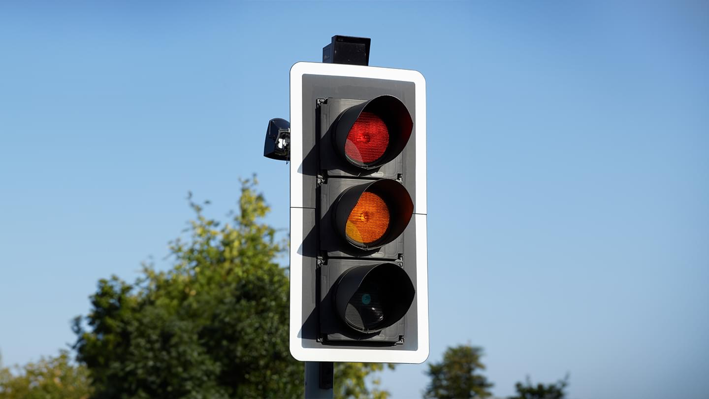 /public/images/bitmap/RTA-Campaign-Theory-Questions/Question-trafficlights-Image.jpg